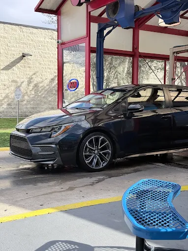 DLuxe Hand Car Wash